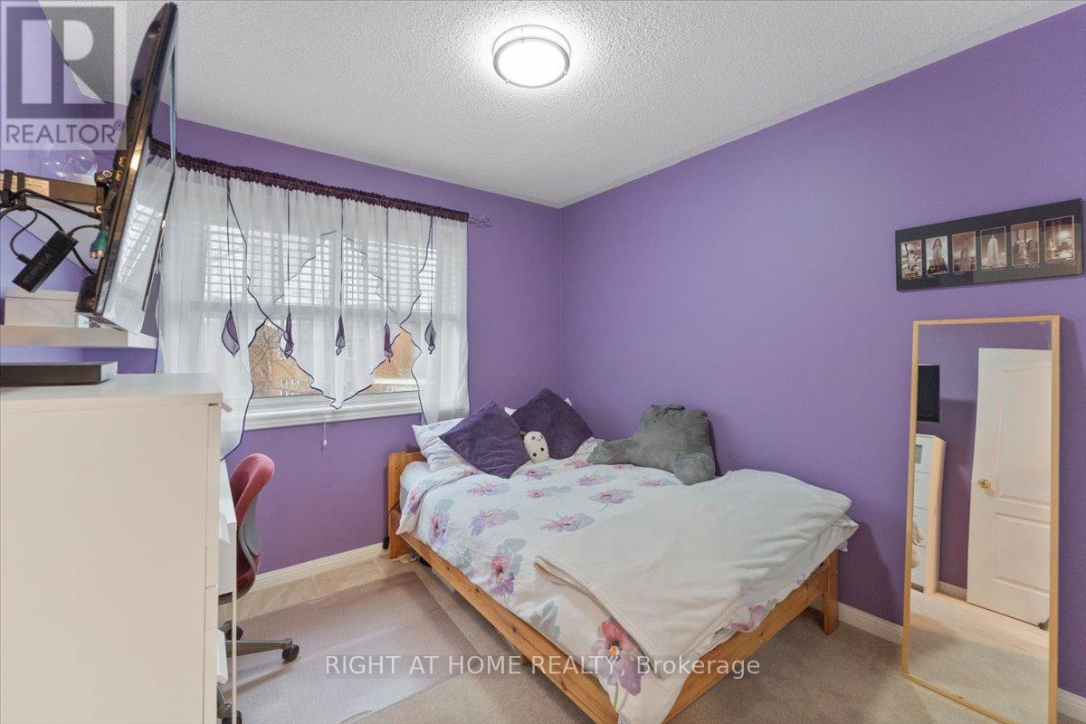 Detached at 2356 PROUDFOOT TRAIL, Oakville