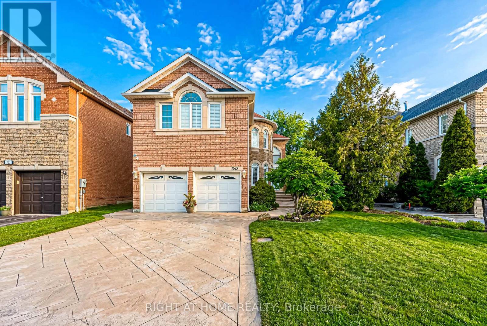 Detached at 343 BRISTOL ROAD E, Mississauga (Hurontario)