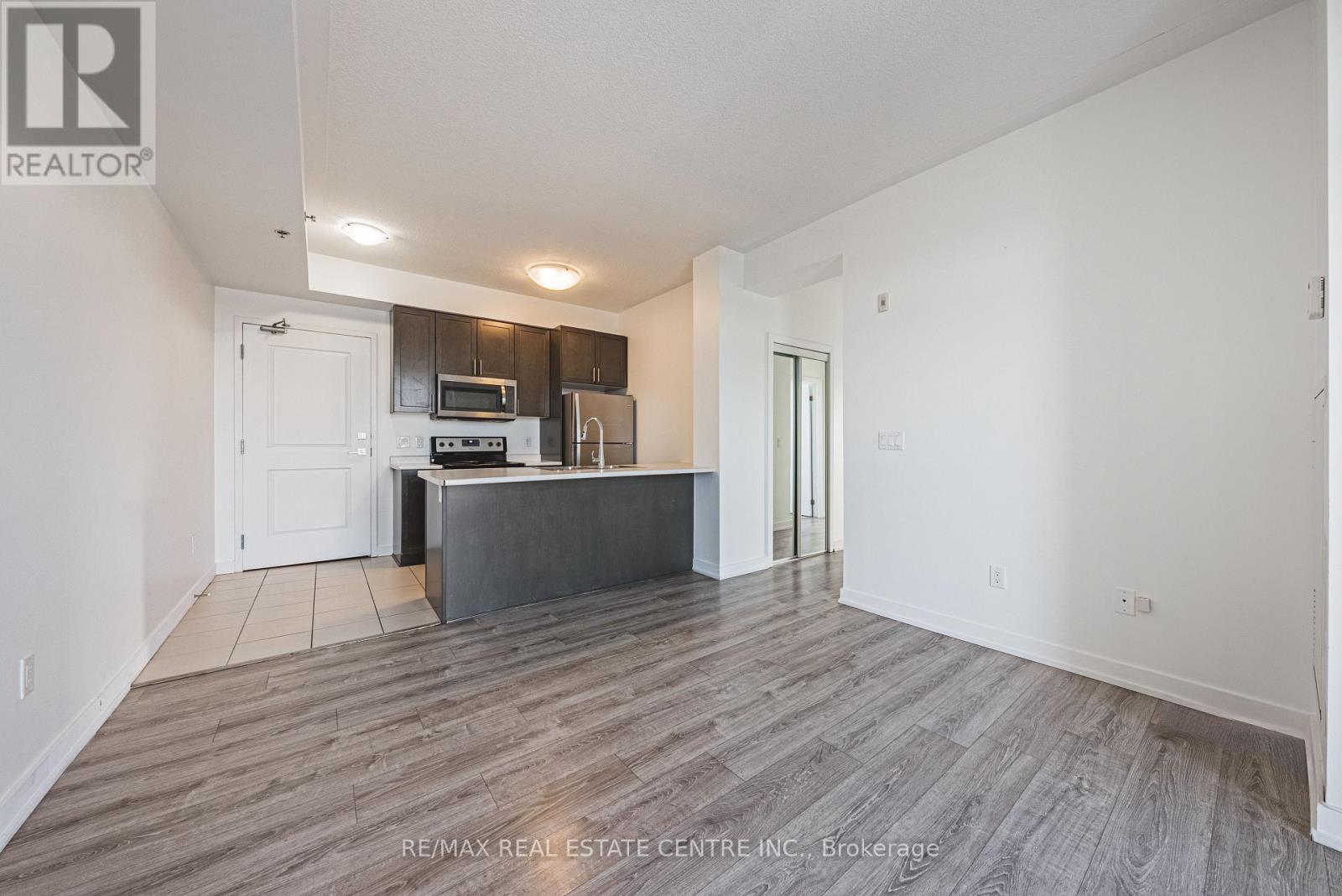Apartment at 706 - 2486 OLD BRONTE ROAD, Oakville