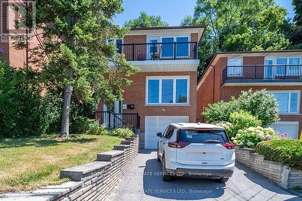 Multiplex at LOWER - 177 GOOCH AVENUE, Toronto (Runnymede-Bloor West Village)