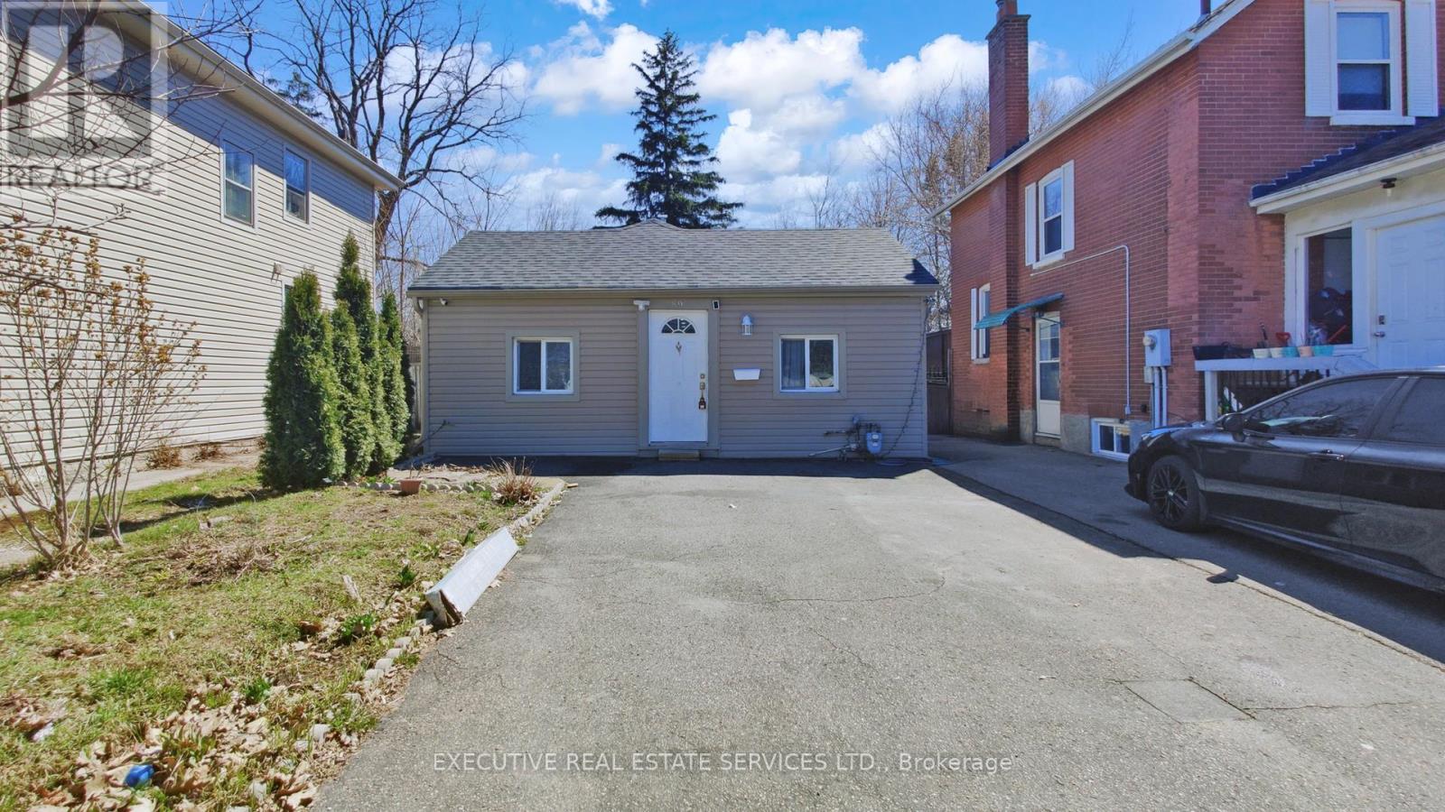 Detached at 89 JOHN STREET, Brampton (Downtown Brampton)