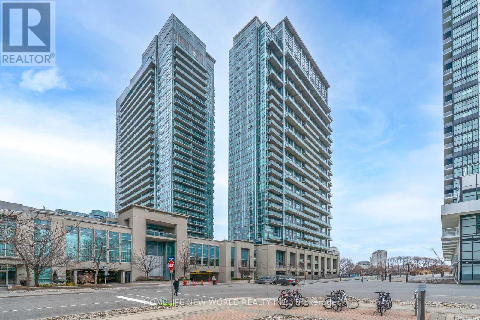 Apartment at 1722 - 165 LEGION ROAD N, Toronto (Mimico)