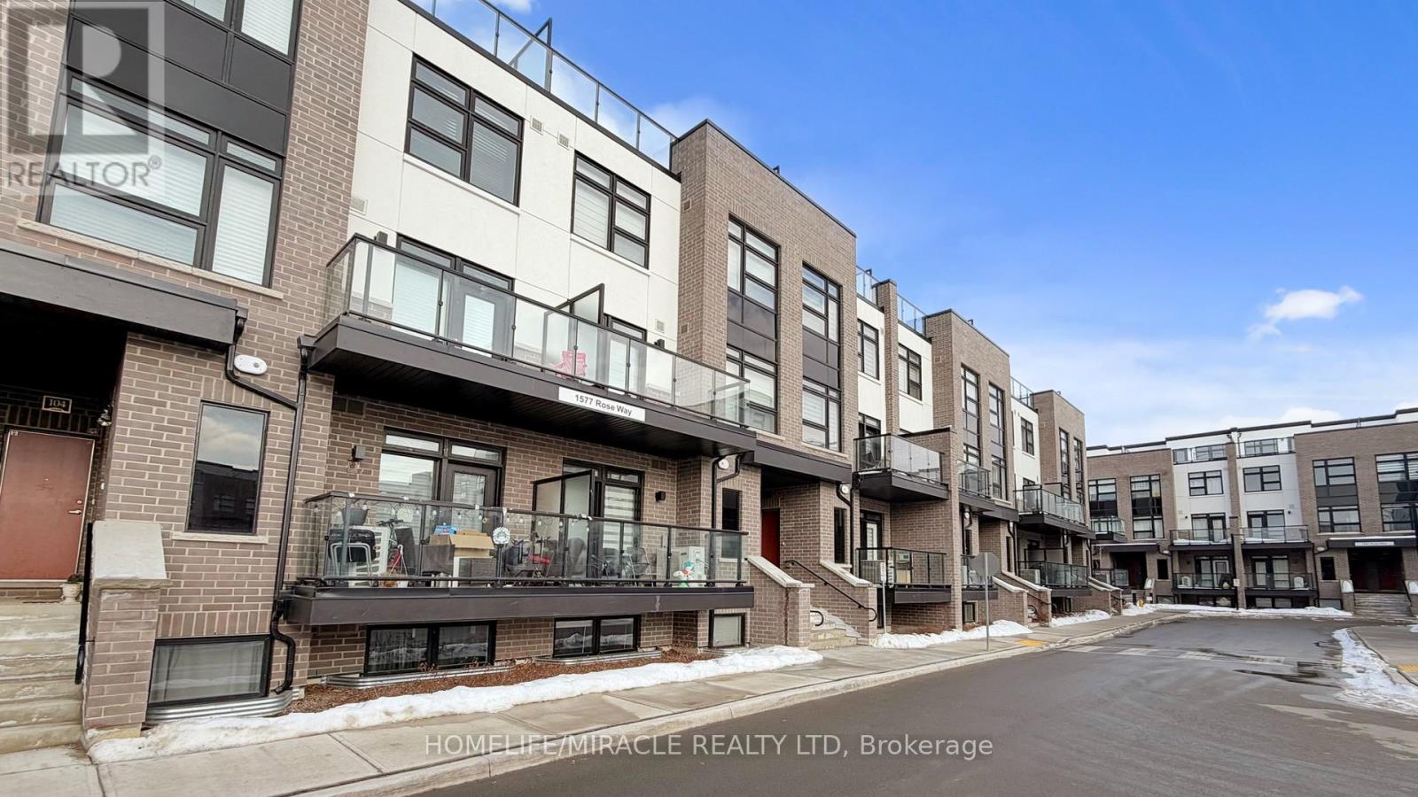 Townhouse at 416 - 1577 ROSE WAY, Milton (CB Cobban)