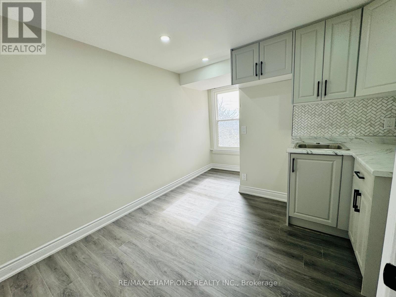 Detached at 2ND FLR - 196 CALEDONIA ROAD, Toronto (Corso Italia-Davenport)