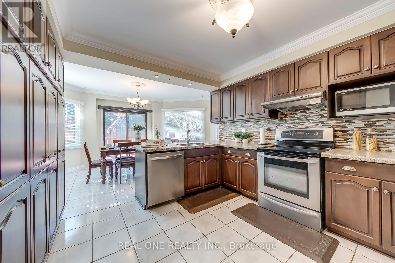 Detached at 1201 CREEKSIDE DRIVE, Oakville