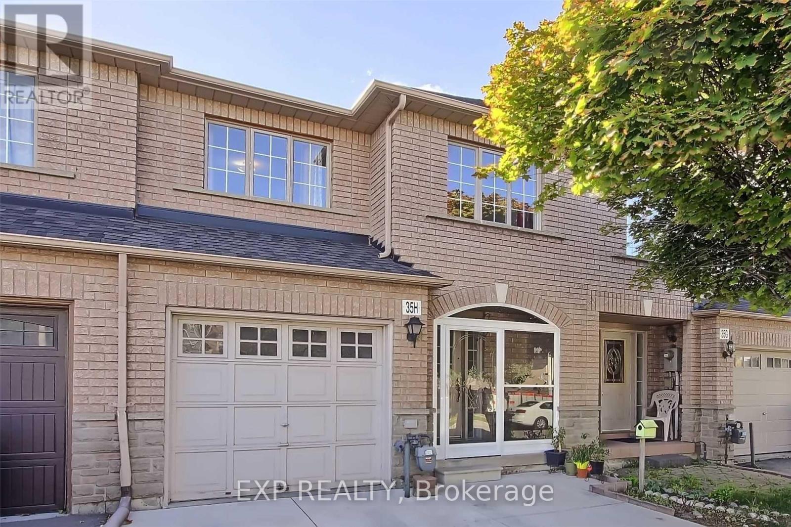 Townhouse at # UPPER - 35H VIEW GREEN CRESCENT, Toronto (West Humber-Clairville)