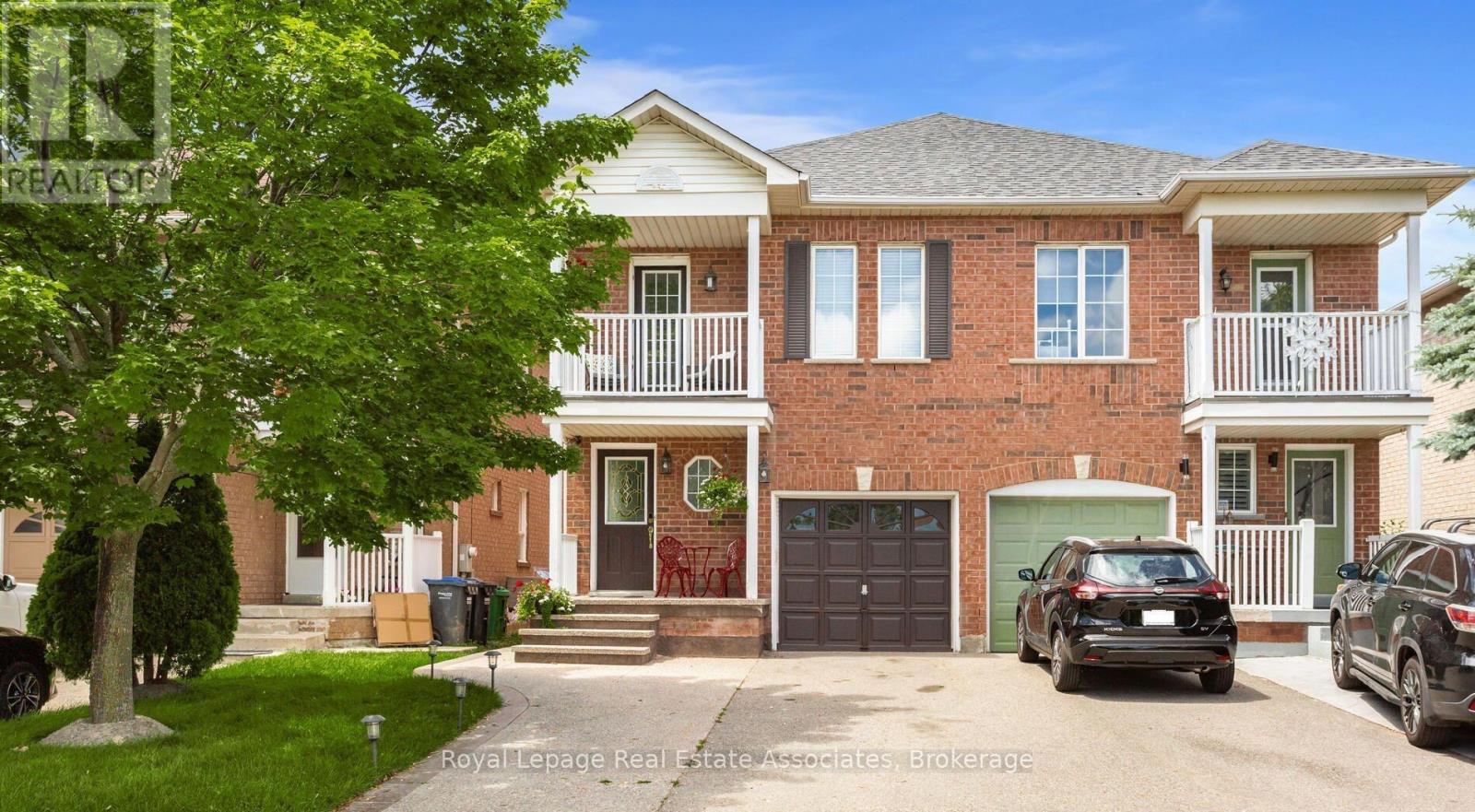 Semi-Detached/Link at UPPER - 116 LAKE LOUISE DRIVE, Brampton (Fletcher's Meadow)