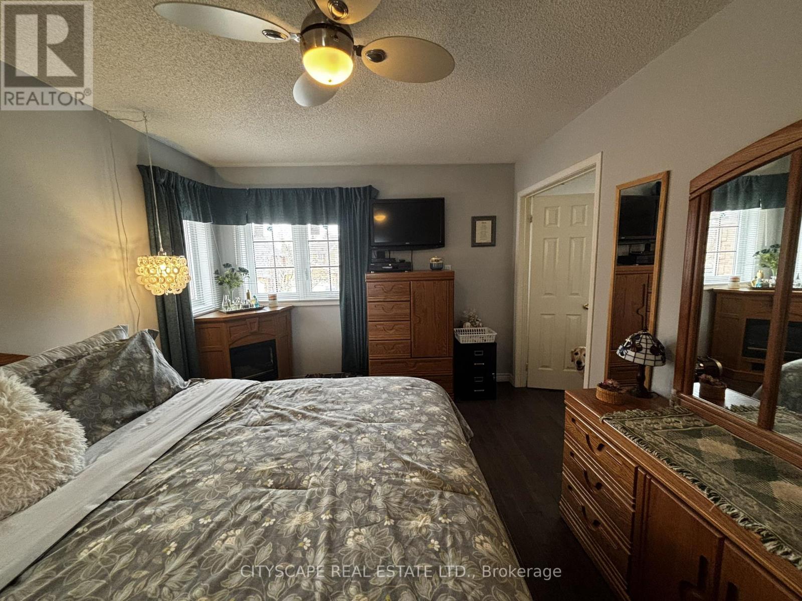 Detached at 102 SNOWCAP ROAD, Brampton