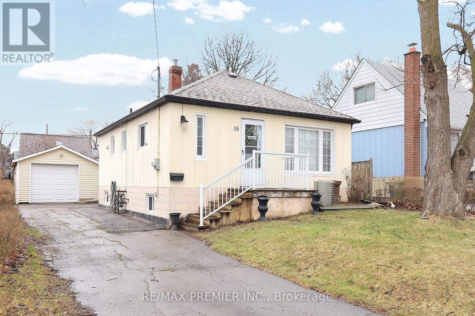 Detached at 15 BONIFACE AVENUE, Toronto (Elms-Old Rexdale)