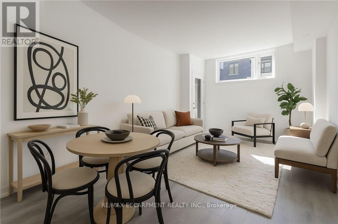 Townhouse at 105 - 1135 COOKE BOULEVARD, Burlington (LaSalle)