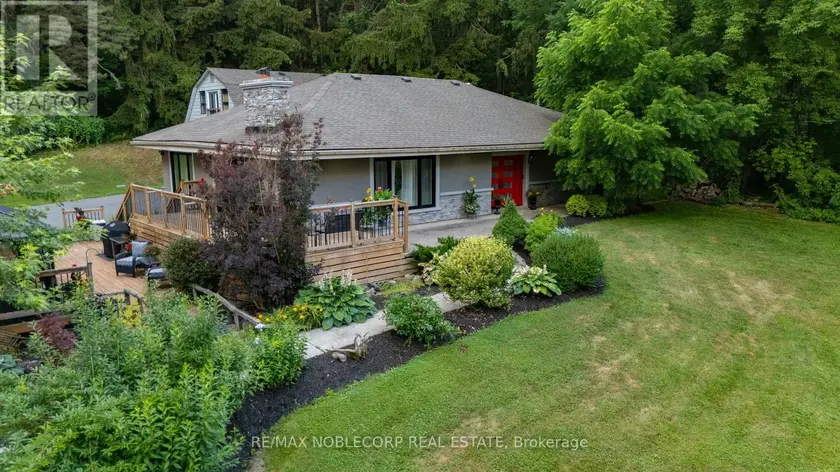 Detached at 9240 CASTLEDERG SIDE ROAD, Caledon