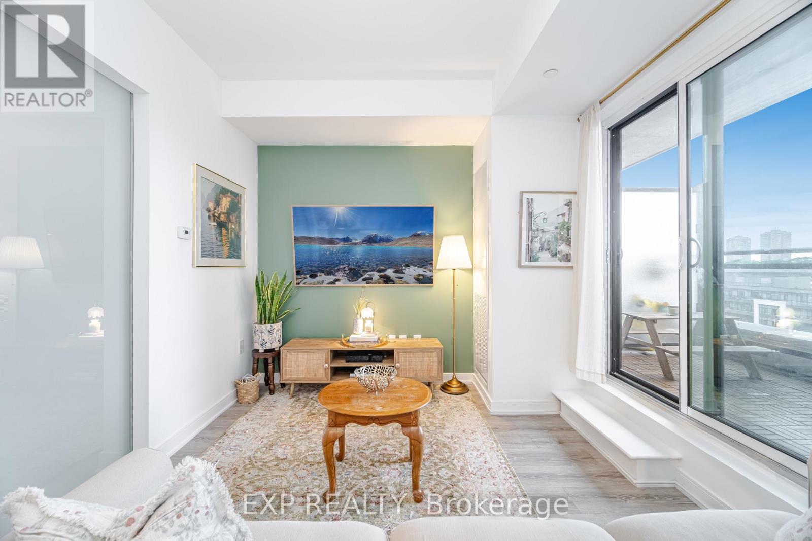 Apartment at 812 - 25 NEIGHBOURHOOD LANE, Toronto