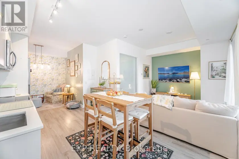 Apartment at 812 - 25 NEIGHBOURHOOD LANE, Toronto