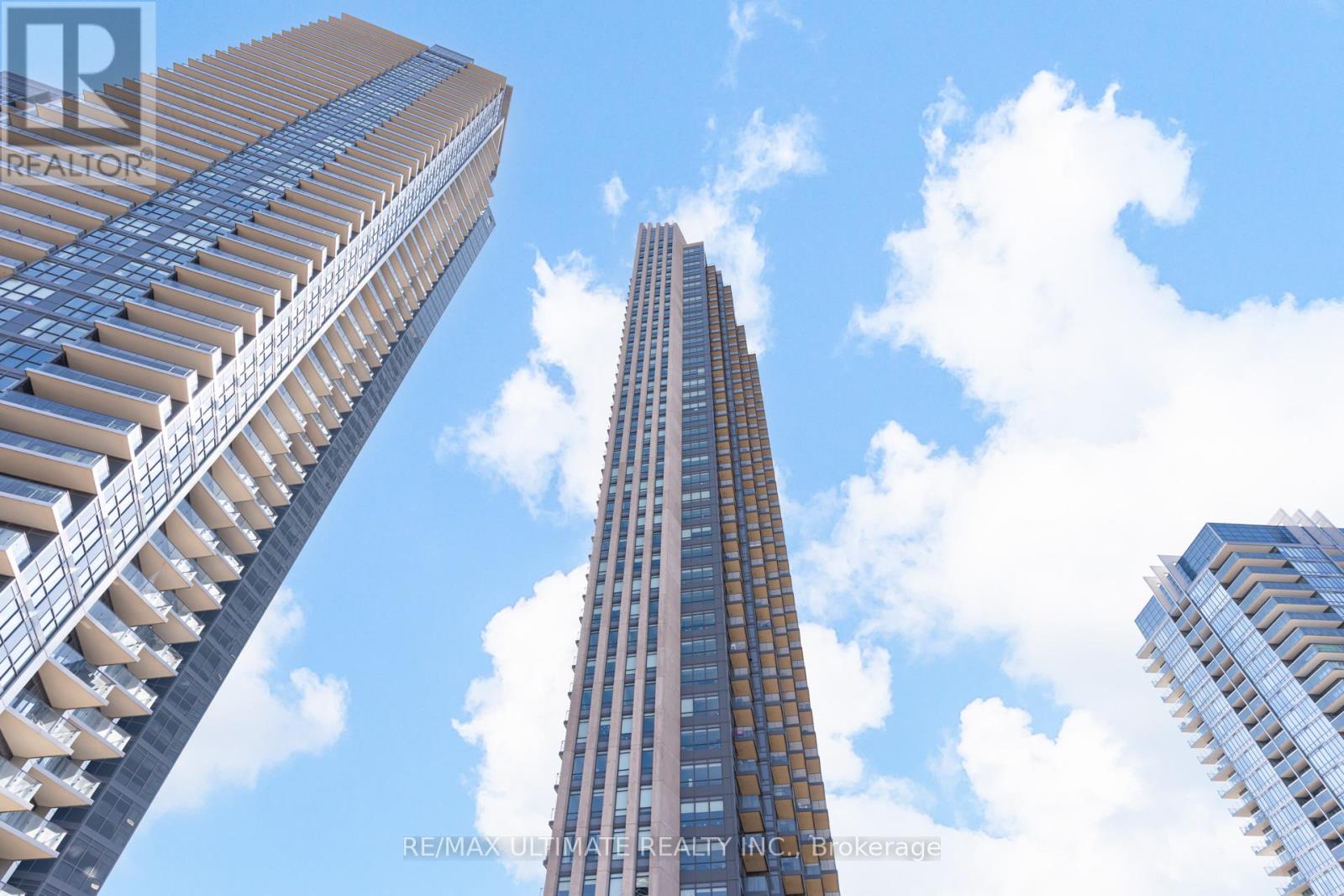 Apartment at 203 - 36 PARK LAWN ROAD, Toronto (Mimico)