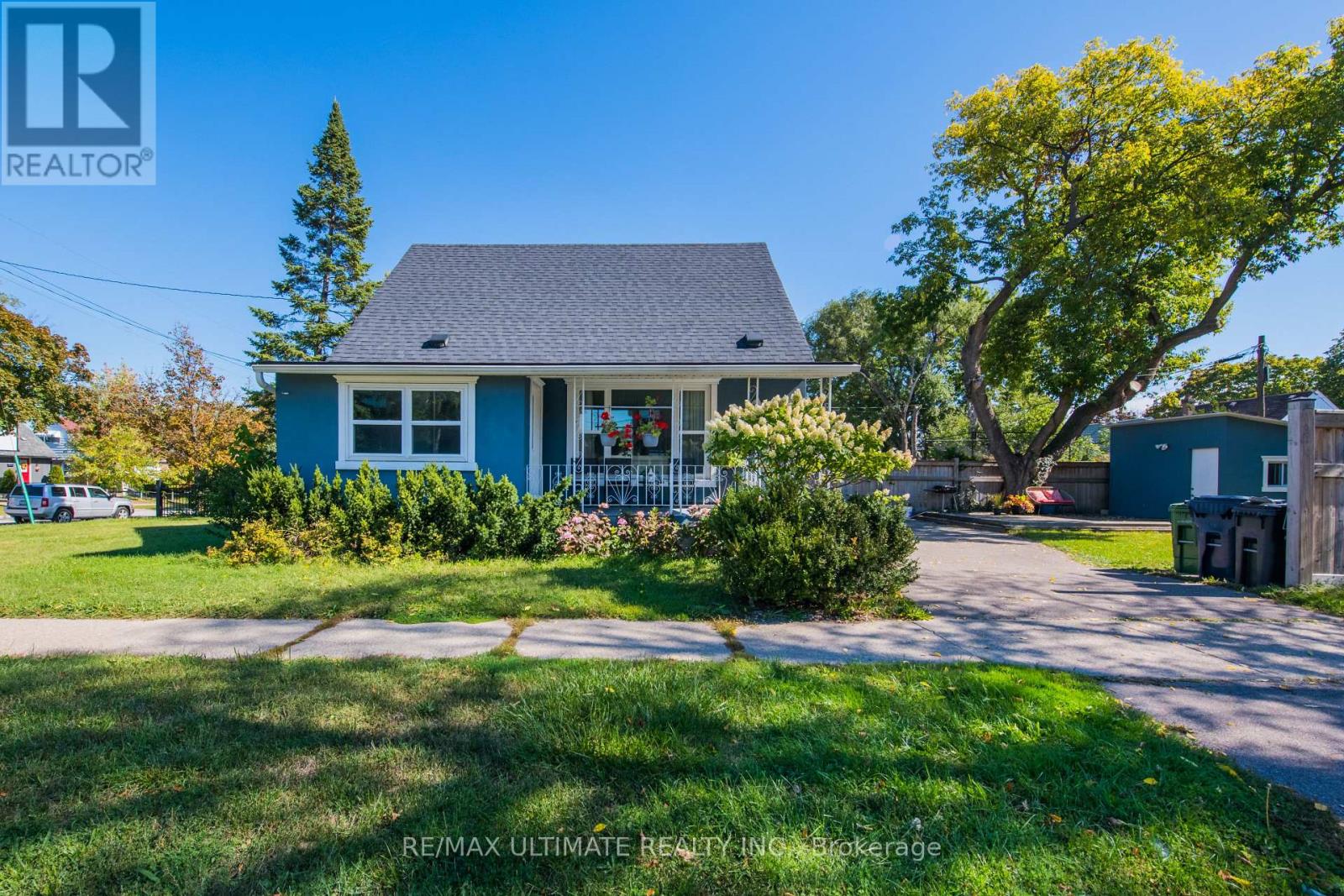 Detached at LOWER - 5 BURRARD ROAD, Toronto (Elms-Old Rexdale)