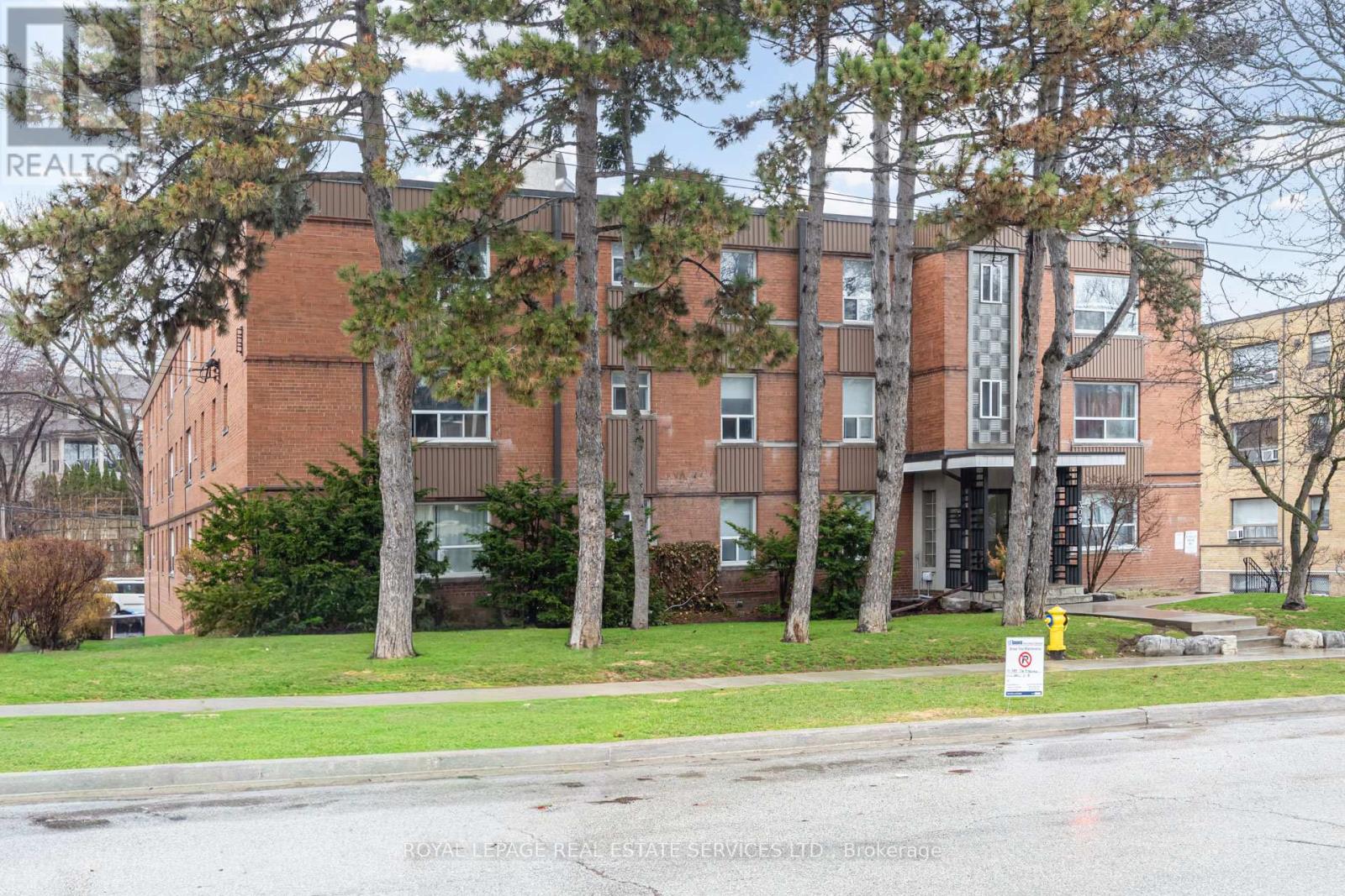 Multiplex at 1B - 309 THE KINGSWAY, Toronto