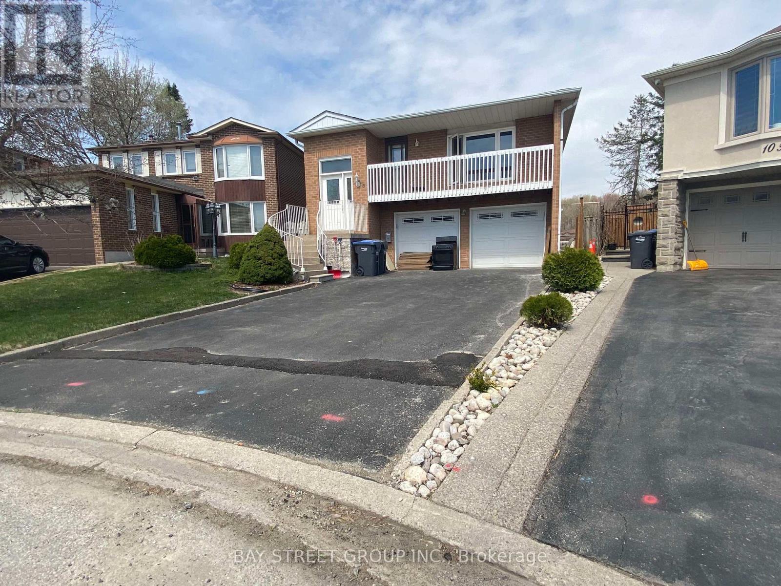 Detached at 8 KERWOOD (LOWER) PLACE, Brampton (Heart Lake East)