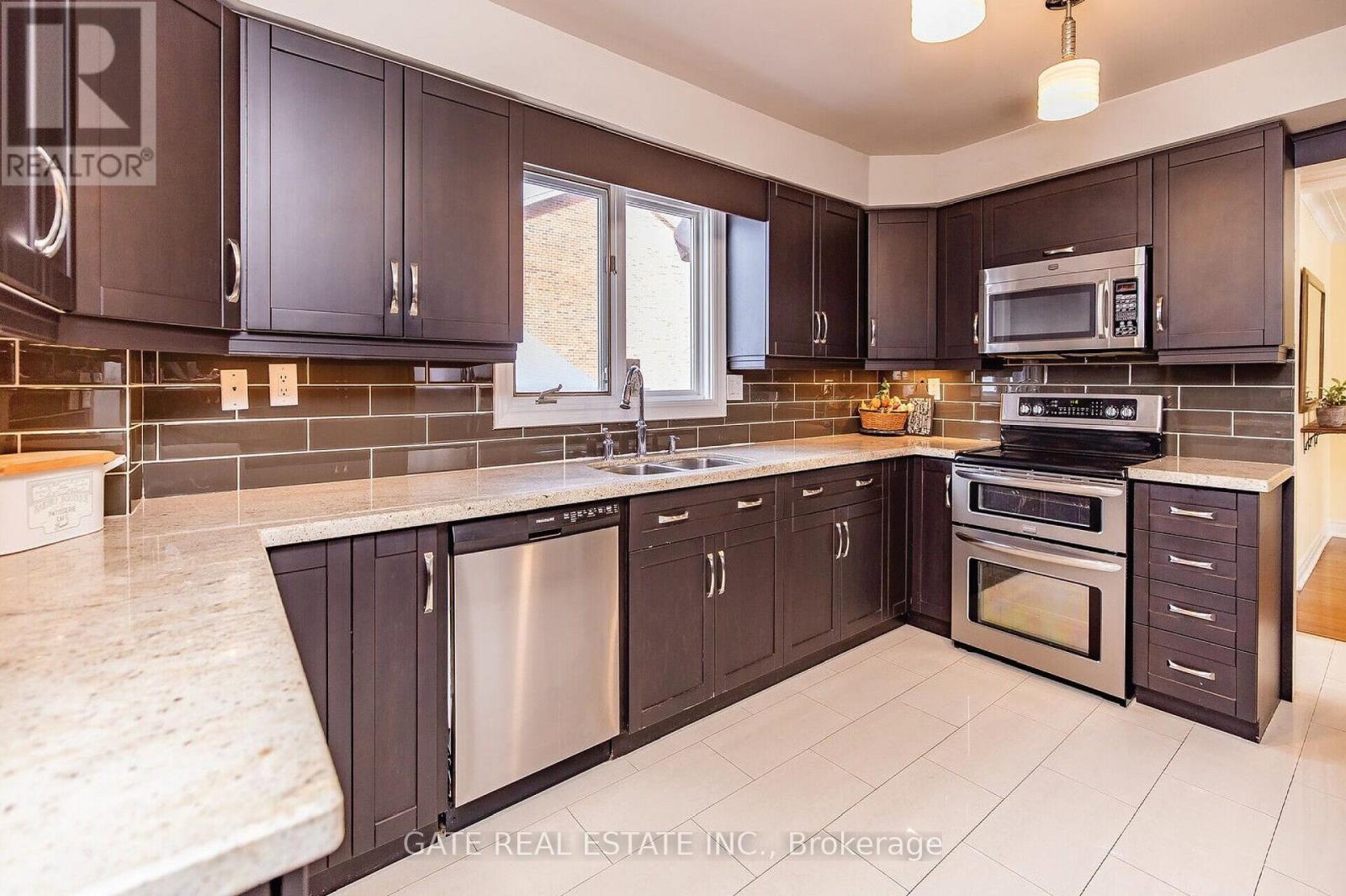 Detached at 60 SCOTT STREET, Brampton (Brampton North)