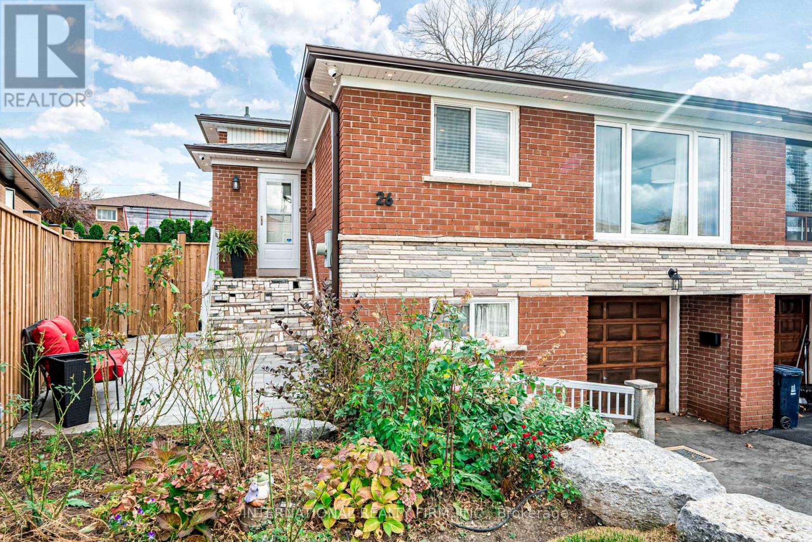 Semi-Detached/Link at 26 DELLBROOK CRESCENT, Toronto (Humber Summit)
