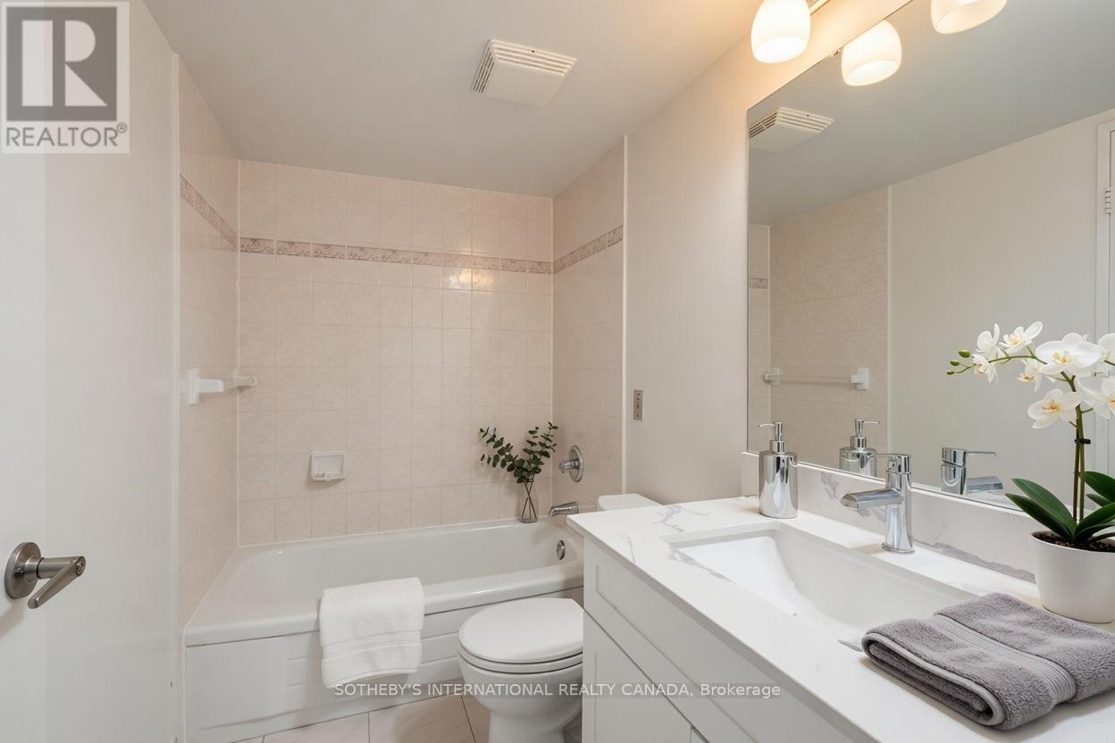 Apartment at 1703 - 75 KING STREET E, Mississauga