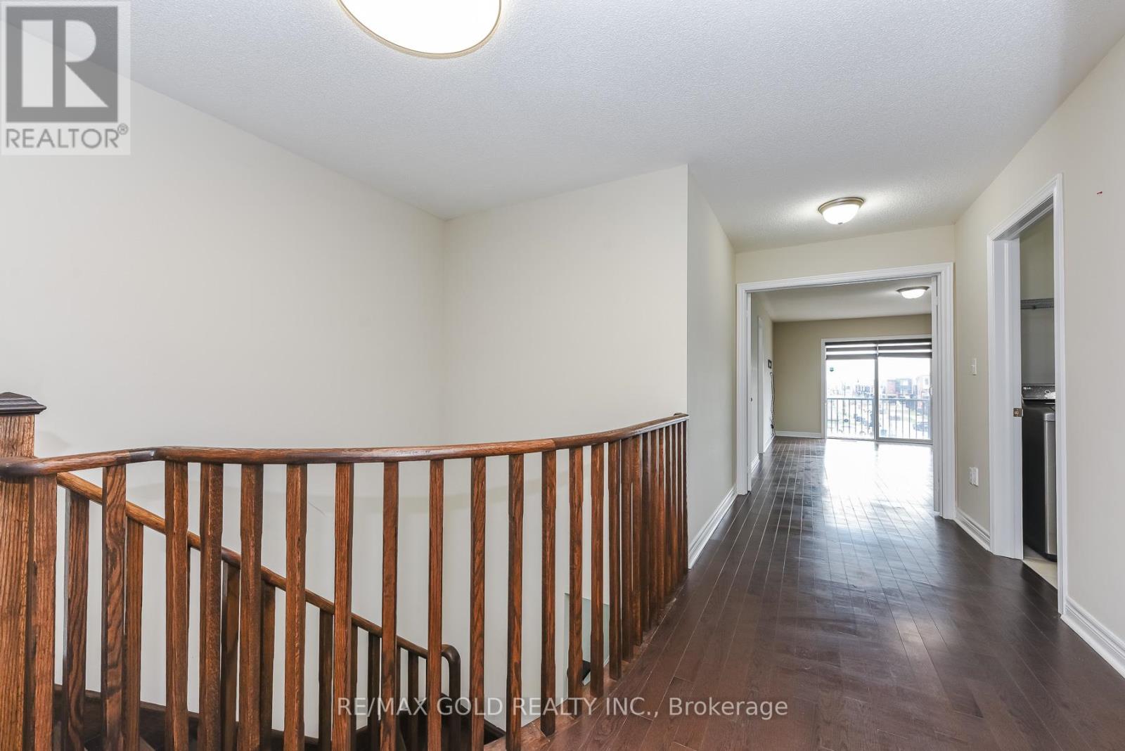 Townhouse at 5 REMEMBRANCE ROAD, Brampton