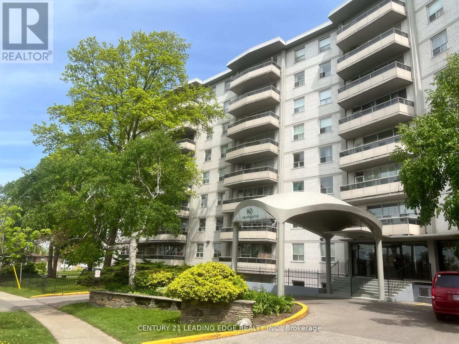 Apartment at 916 - 80 GRANDRAVINE DRIVE, Toronto (York University Heights)