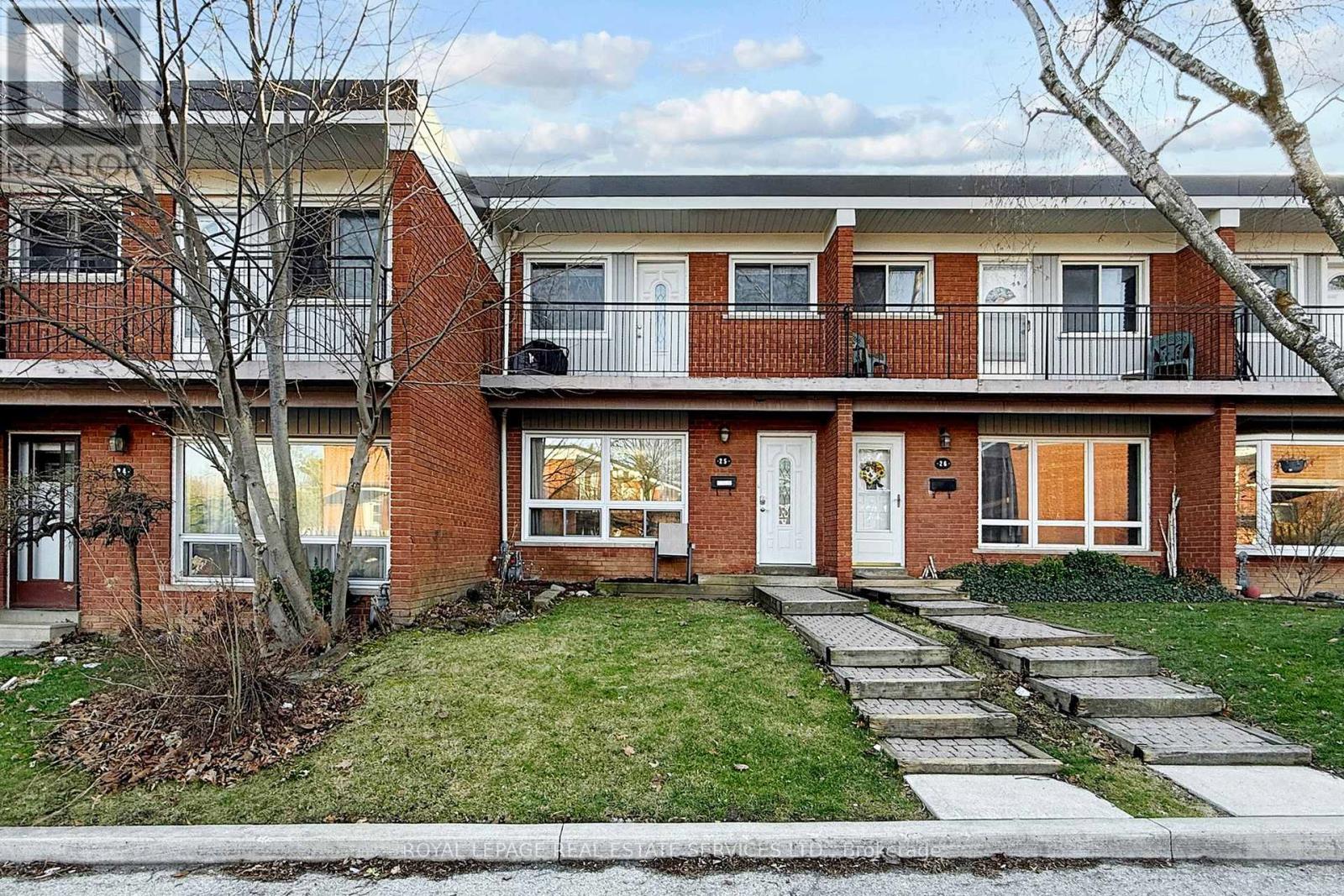 Townhouse at 25 - 3001 CENTENNIAL DRIVE, Burlington (Palmer)