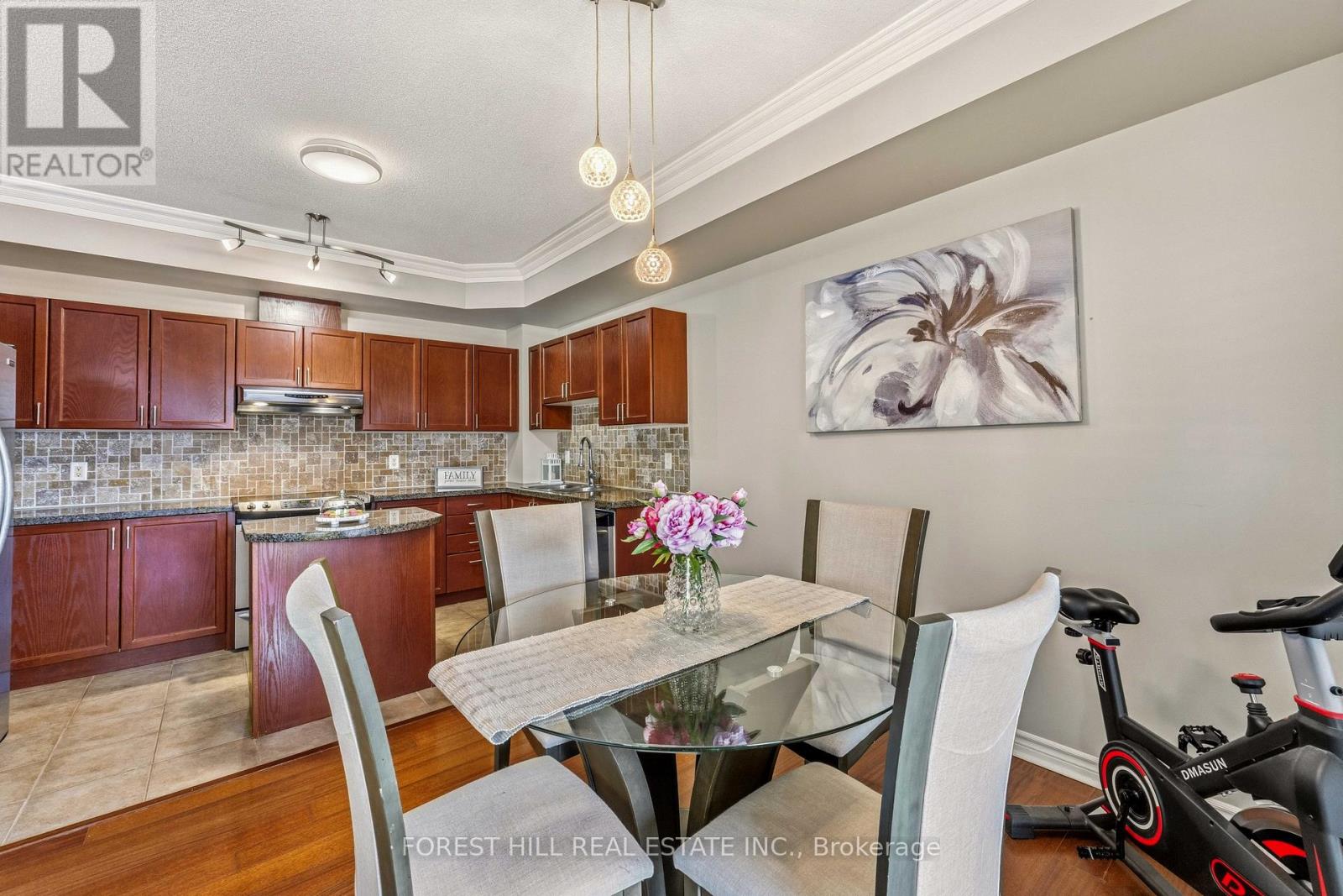 Apartment at 203 - 483 FAITH DRIVE, Mississauga