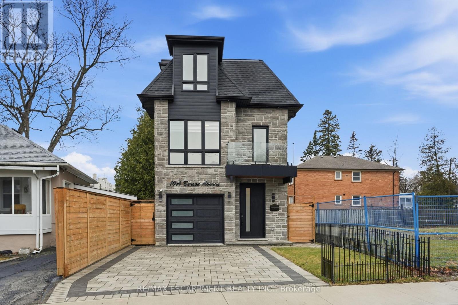 Detached at 10A BENSON AVENUE, Mississauga (Port Credit)