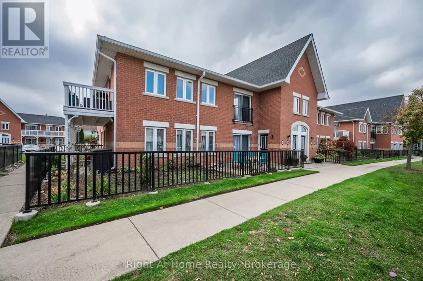 Apartment at 706 - 1701 LAMPMAN AVENUE, Burlington