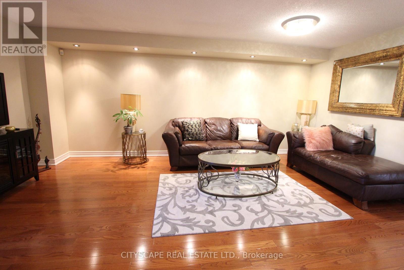 Semi-Detached/Link at 3162 PEARWOOD PLACE, Mississauga