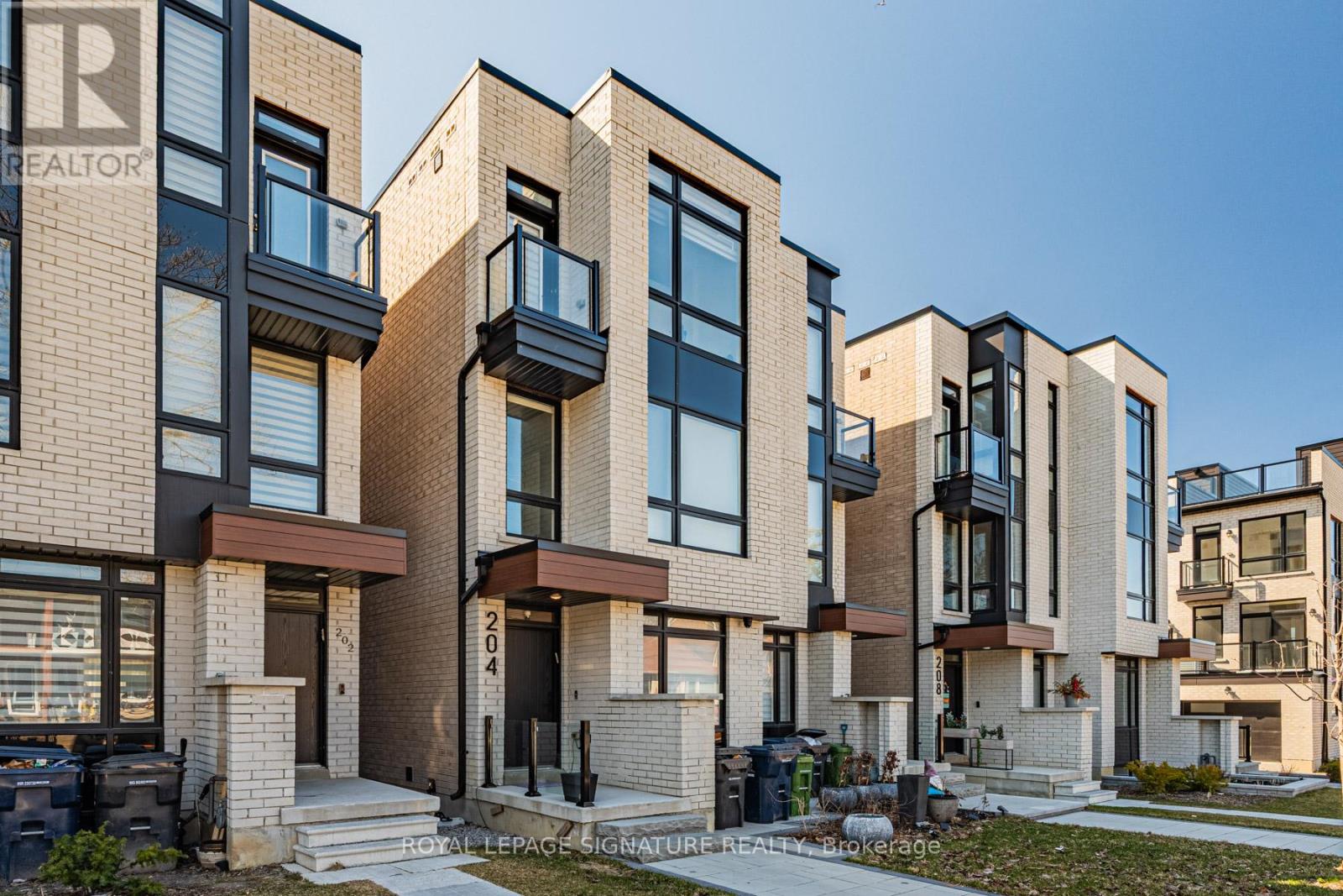 Semi-Detached/Link at 204 MCROBERTS AVENUE, Toronto (Corso Italia-Davenport)