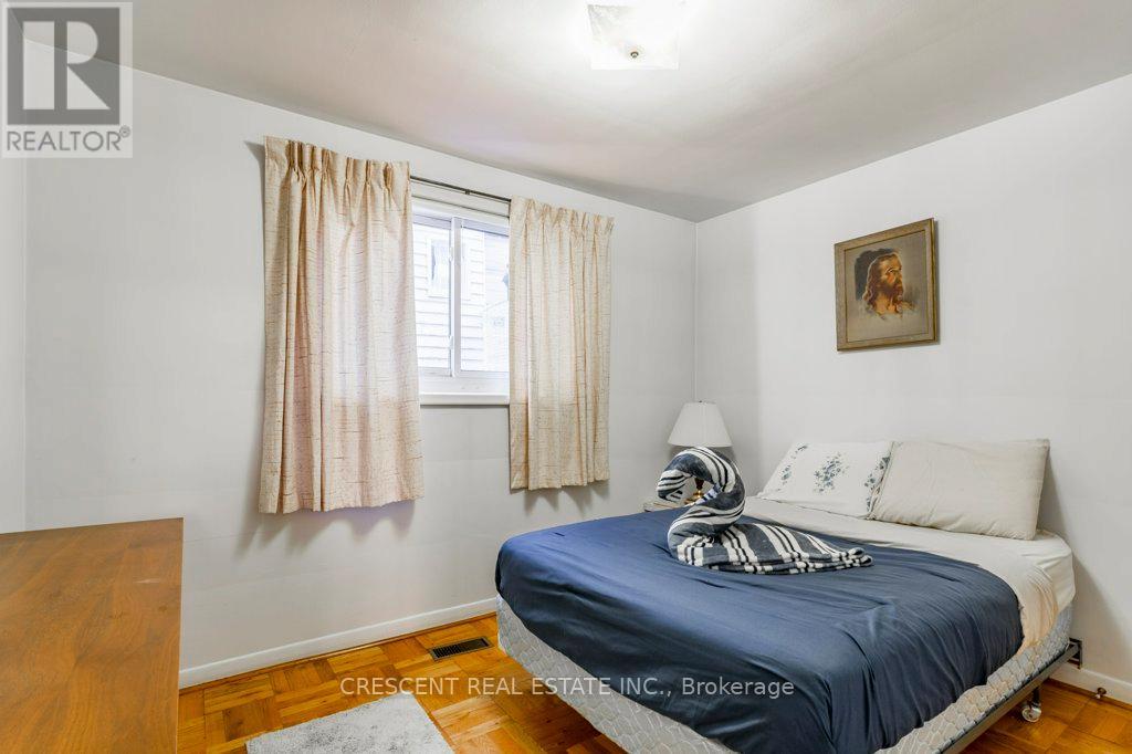 Semi-Detached/Link at 227 VEROBEACH BOULEVARD, Toronto