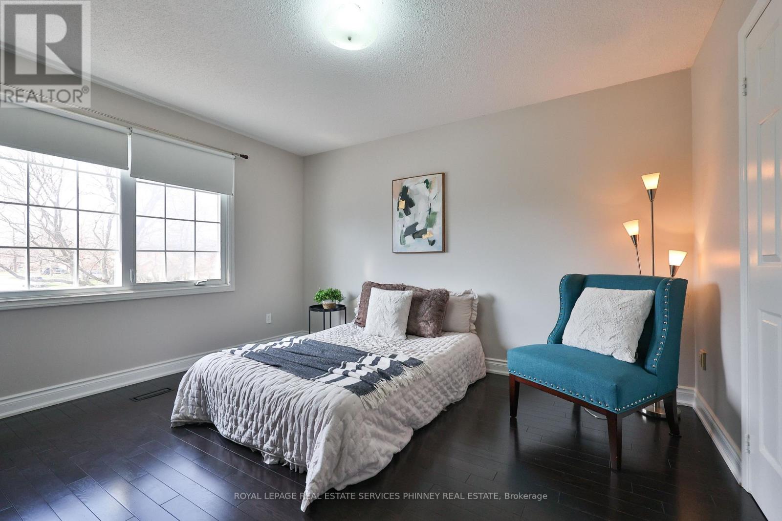 Detached at 2031 PEN STREET, Oakville