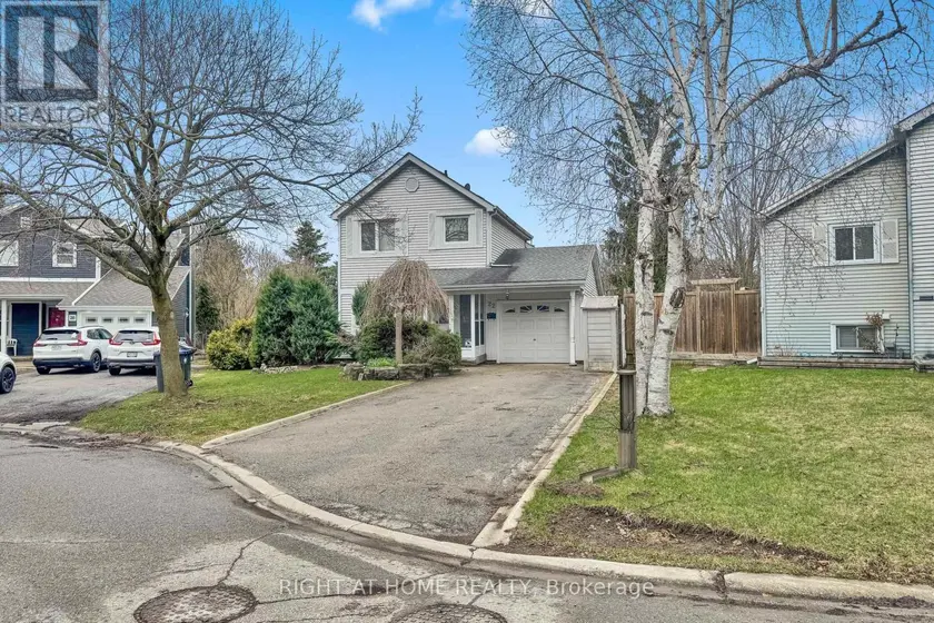 Detached at 22 BLUERIDGE SQUARE, Brampton
