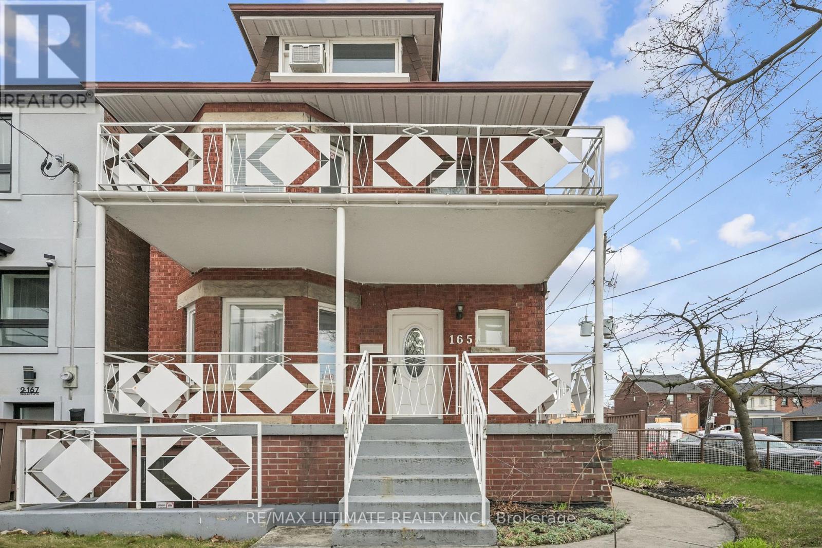 Detached at 165 SELLERS AVENUE, Toronto (Caledonia-Fairbank)
