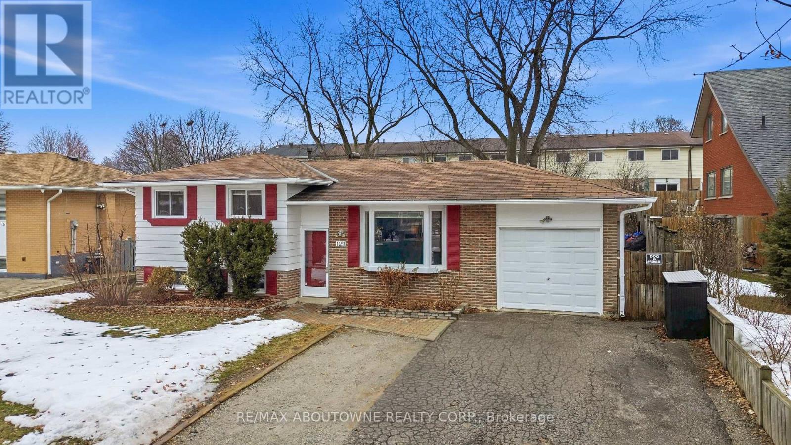 Detached at 129 CULHAM STREET, Oakville (CP College Park)
