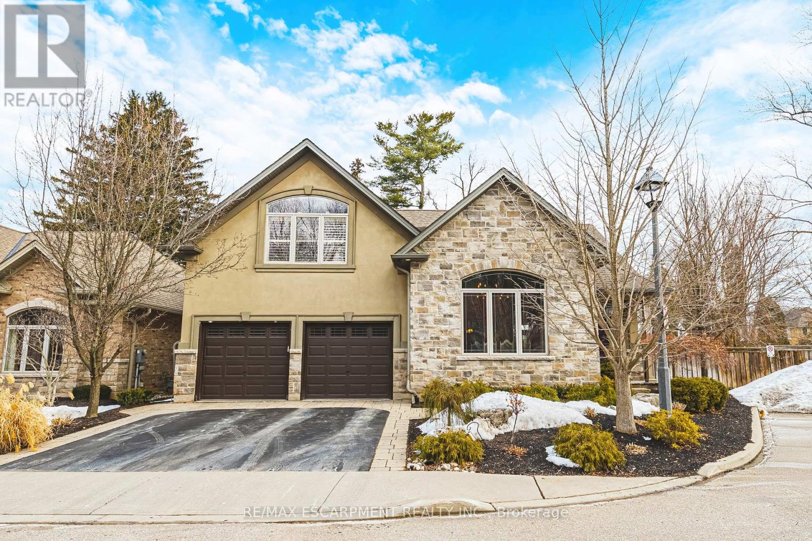Detached at 3 - 976 SHADELAND AVENUE, Burlington (LaSalle)