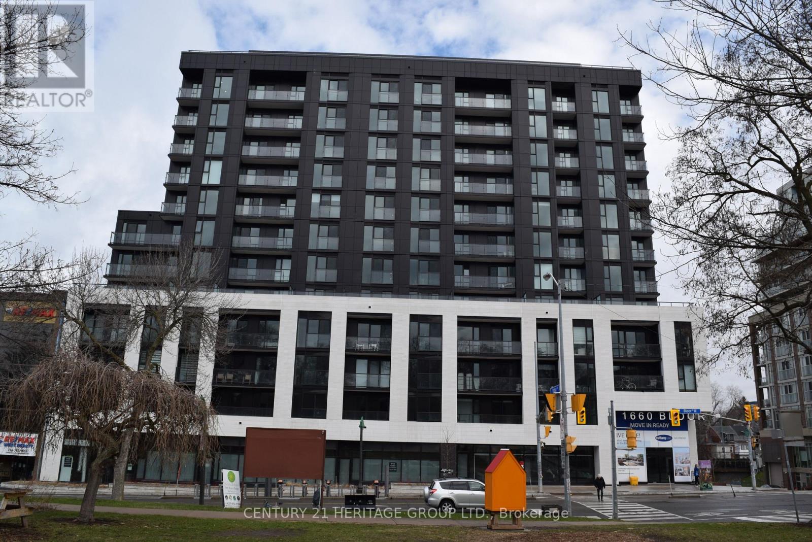 Apartment at 1006 - 1660 BLOOR STREET W, Toronto (High Park North)
