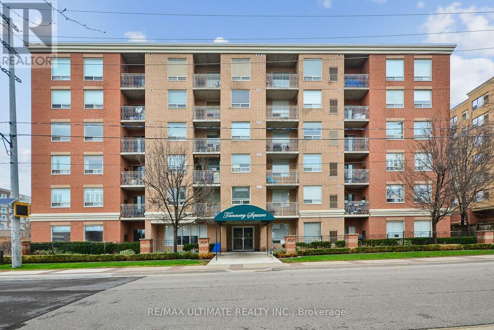 Apartment at 405 - 32 TANNERY STREET, Mississauga (Streetsville)