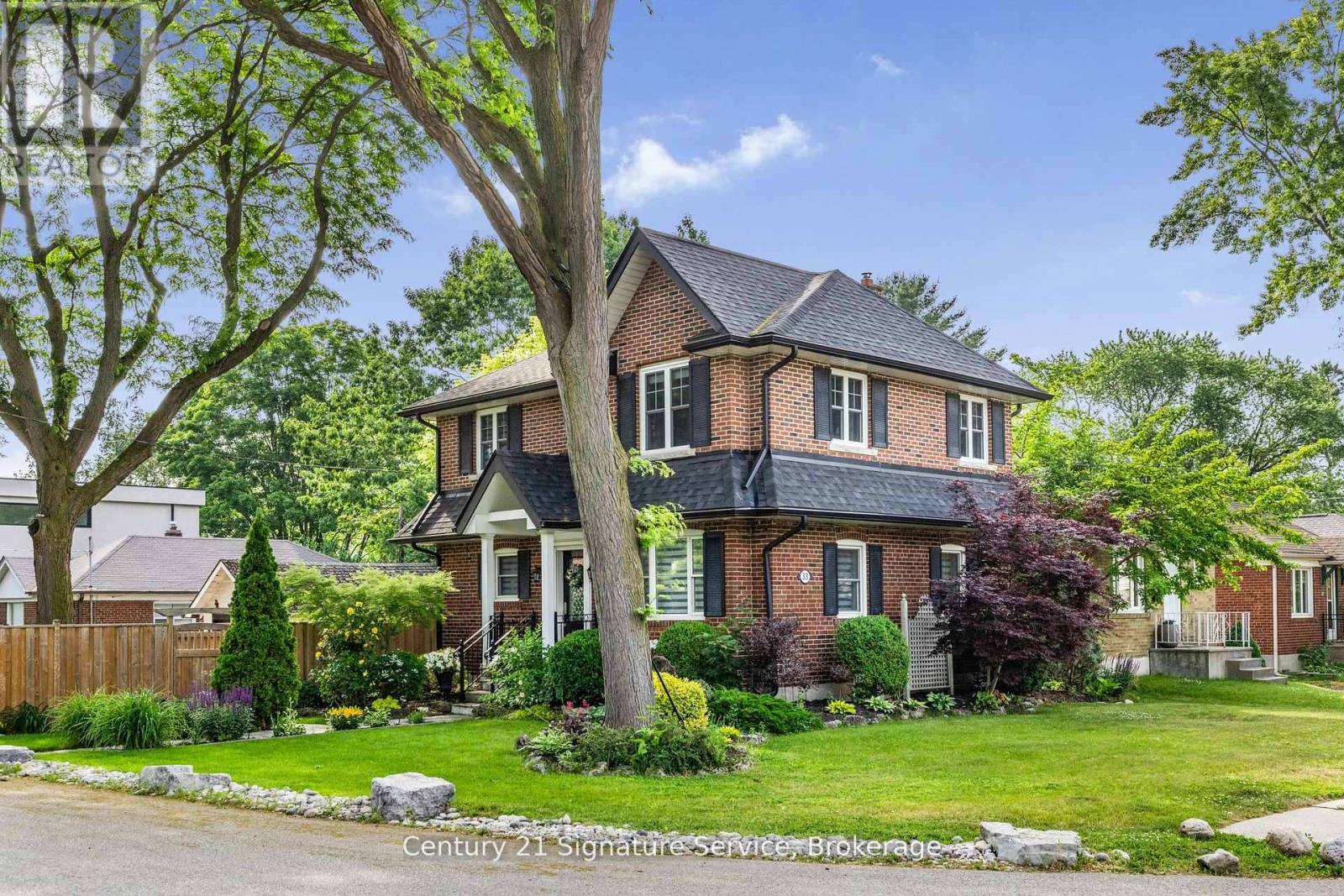 Detached at 33 MCINTOSH AVENUE, Toronto (Stonegate-Queensway)