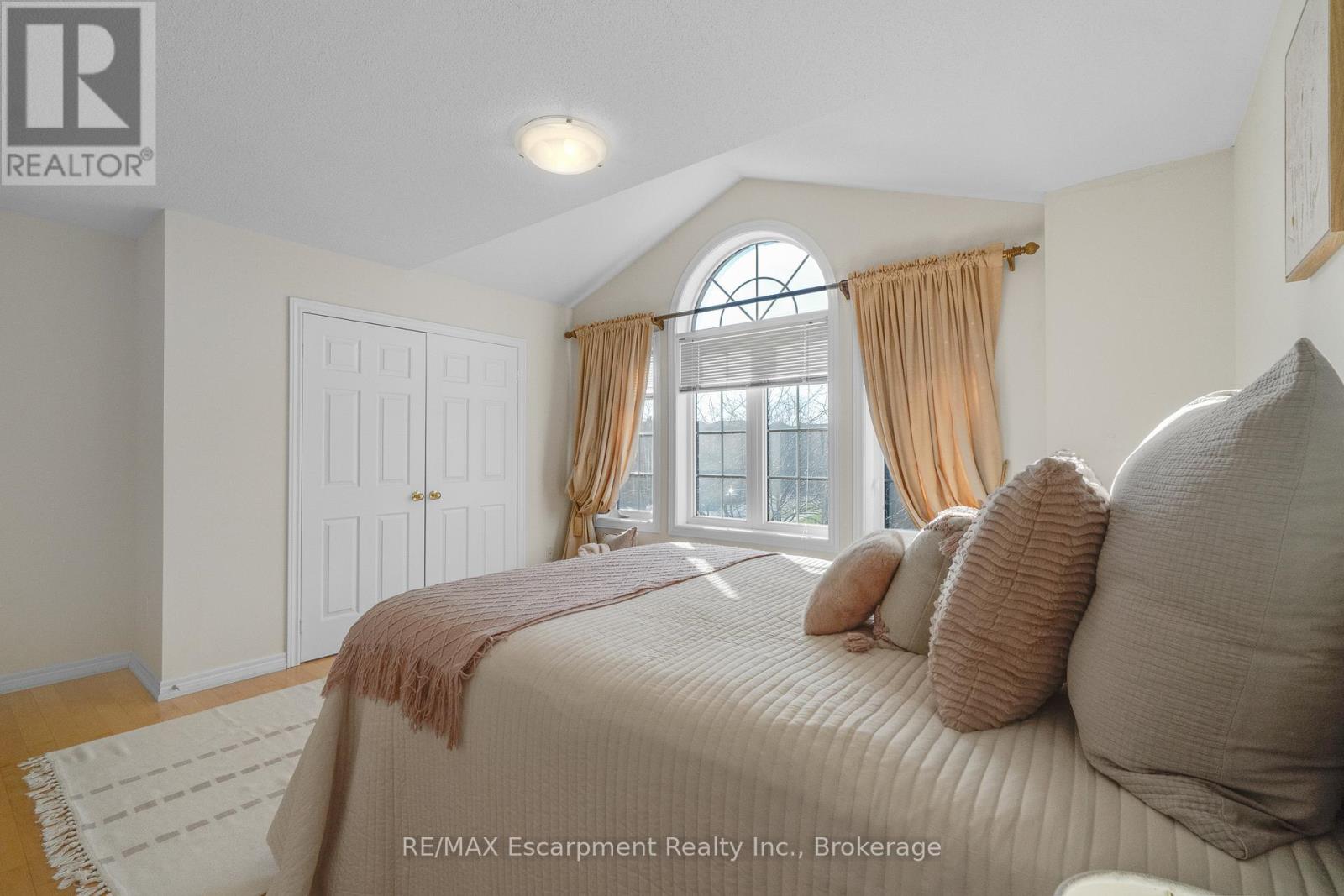 Detached at 2298 SALCOME DRIVE, Oakville