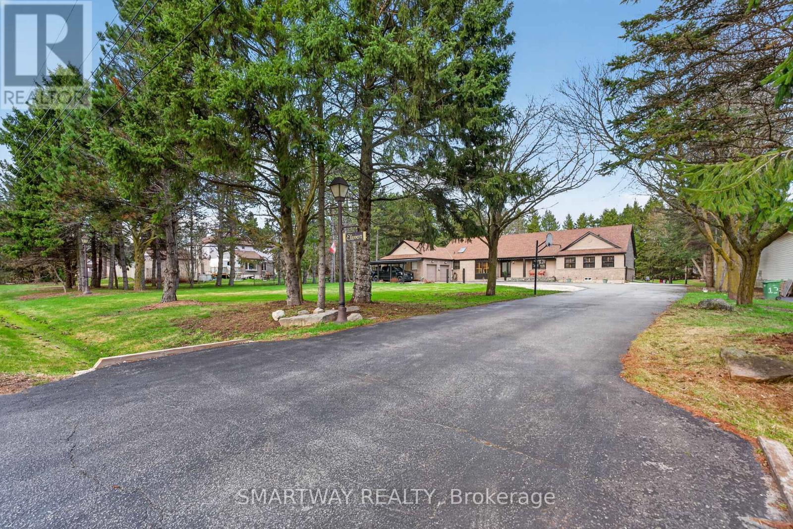 Detached at 11 MEADOW DRIVE, Caledon (Caledon Village)