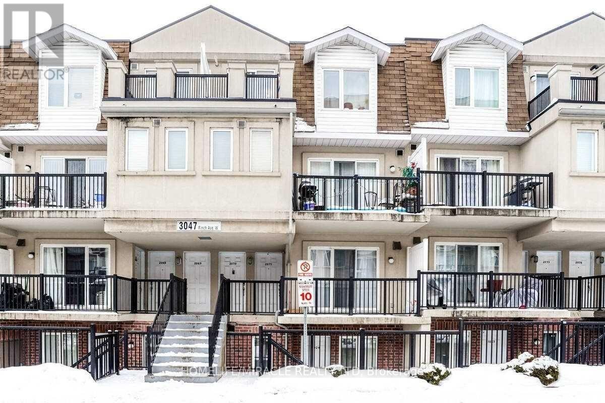 Townhouse at 1024 - 3047 FINCH AVENUE W, Toronto (Humbermede)