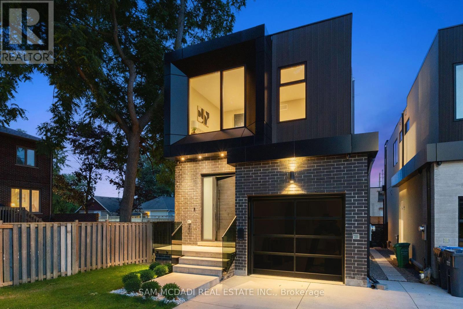 Detached at 1090 ELLA AVENUE, Mississauga (Lakeview)