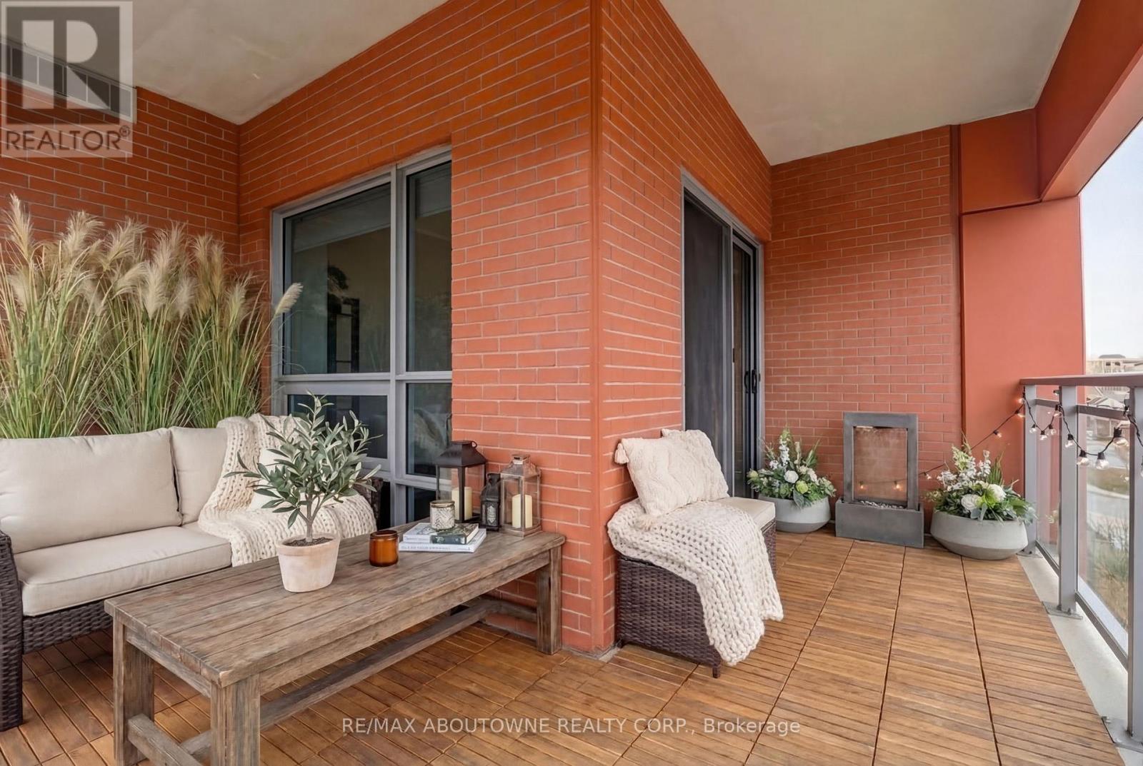 Apartment at 309 - 4040 UPPER MIDDLE ROAD, Burlington (Tansley)