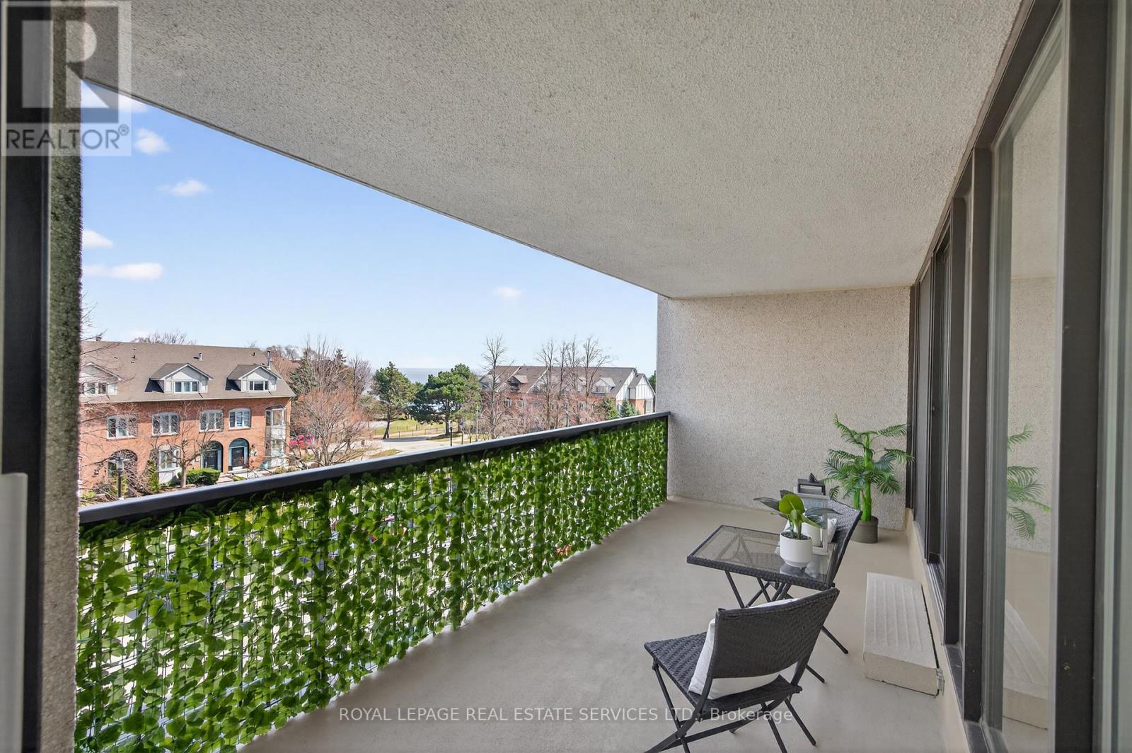 Apartment at 403 - 2170 MARINE DRIVE, Oakville