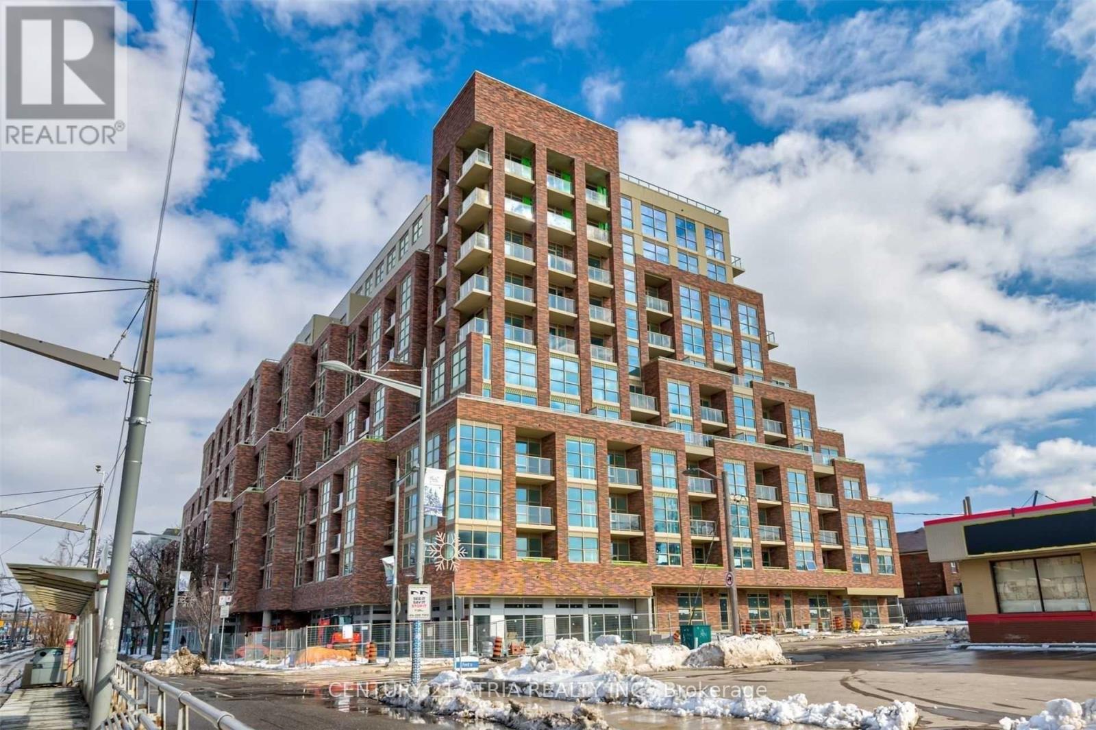 Apartment at 330 - 1787 ST. CLAIR AVENUE W, Toronto (Weston-Pellam Park)
