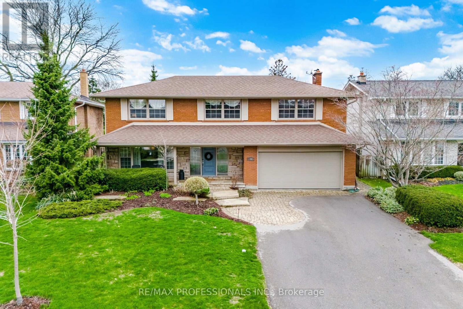 Detached at 16 CHERRY POST CRESCENT, Toronto (Markland Wood)
