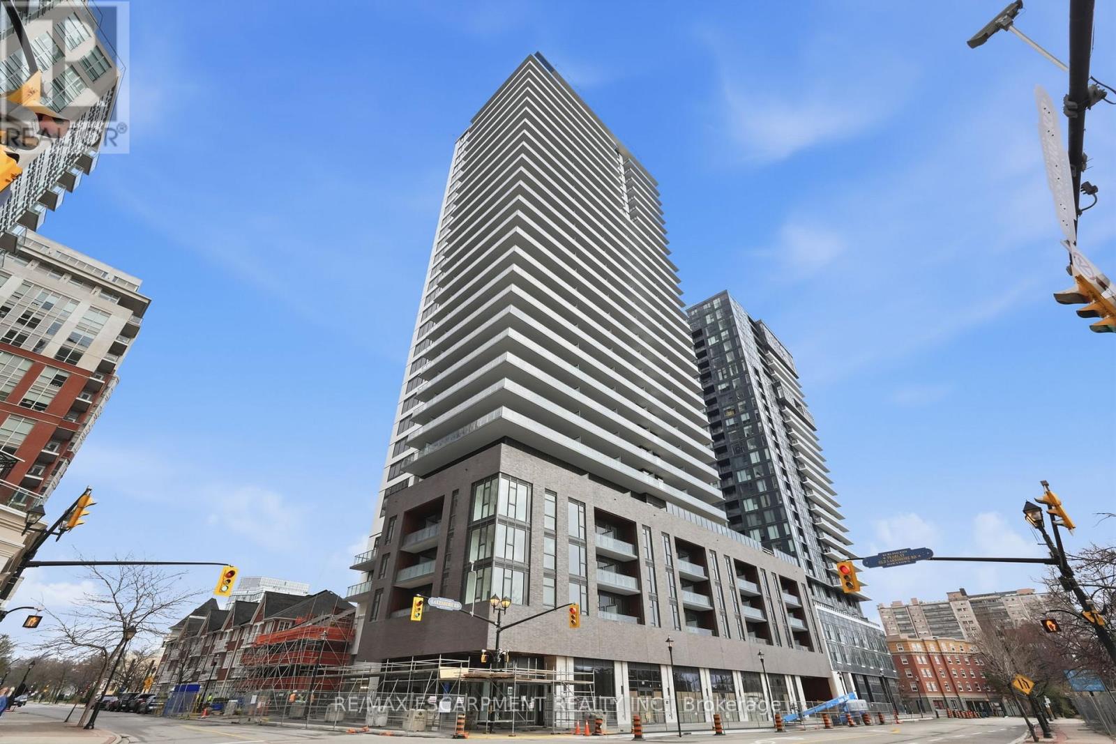 Apartment at 606 - 2075 LAKESHORE ROAD, Burlington (Brant)